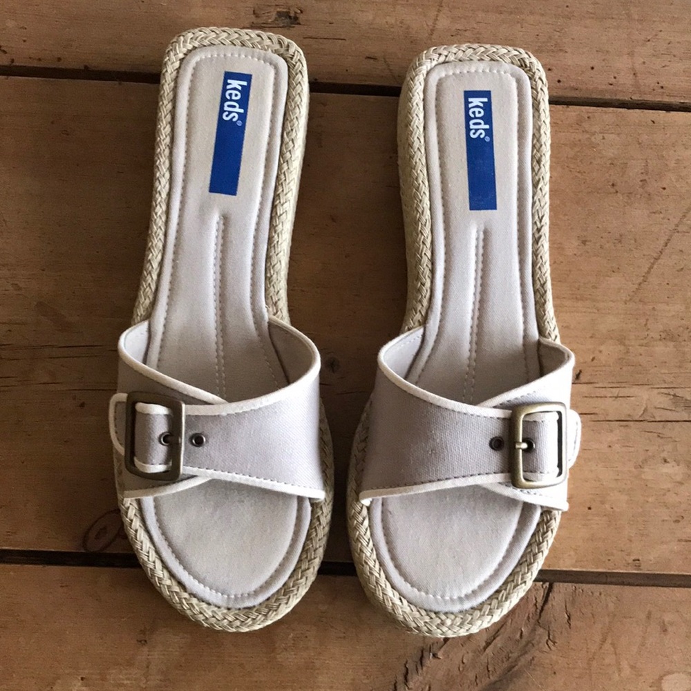 NEW Keds light tan canvas clogs